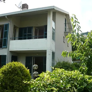 Casa Dina Apartment